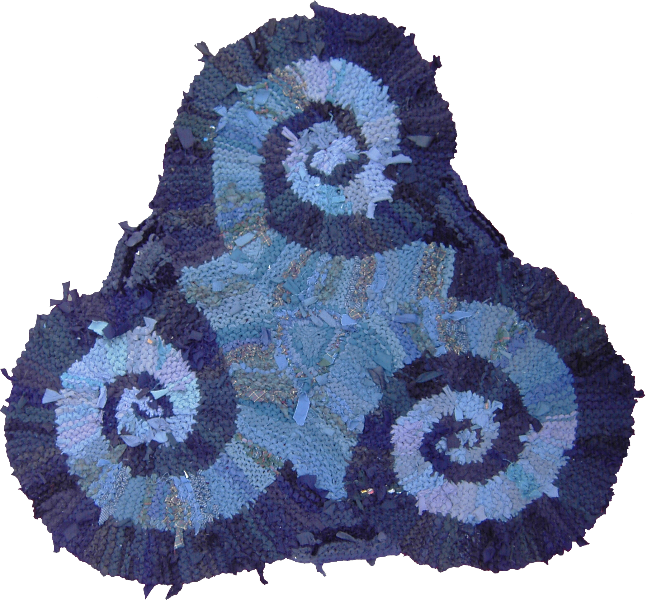 28 Blue Triple Spiral