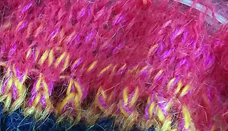 Blending Noro with pink lace wool at the beginning of Ring 9.