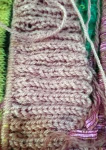Ribbing in Paterna Persian yarn, sold for tapestry.