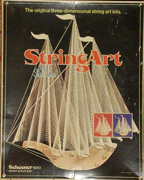 The completed ship, as shown on the box.